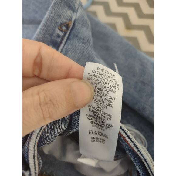 Edgely lightly Distressed Cropped Jeans 8 Normcore Classic Casual Preppy - Picture 4 of 6